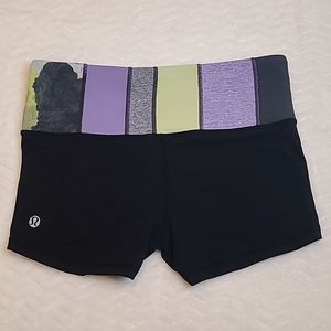 Lululemon Black Purple Green Boogie Shorts Size 4 Size XS